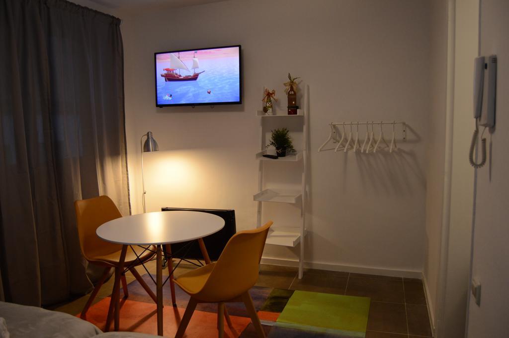 Tarragona Suites Marquesa Exteriör bild